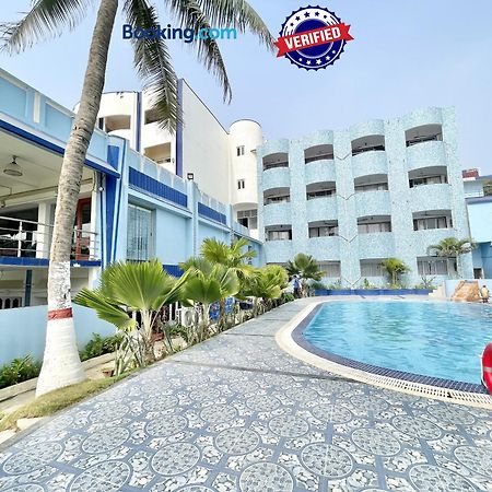 Hotel V-I Near Sea , Puri Private-Park -Gym-Spa Fully-Airconditioned-Hotel Lift-And-Parking-Facilities Breakfast-Included 외부 사진