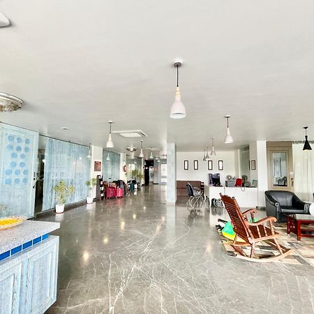 Hotel V-I Near Sea , Puri Private-Park -Gym-Spa Fully-Airconditioned-Hotel Lift-And-Parking-Facilities Breakfast-Included 외부 사진