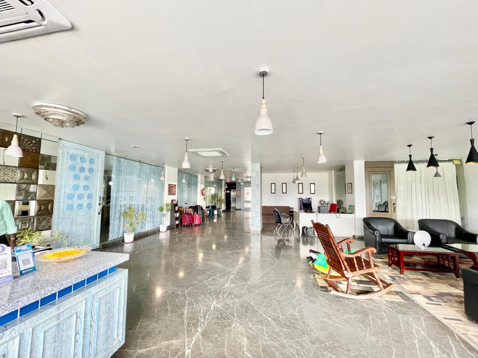 Hotel V-I Near Sea , Puri Private-Park -Gym-Spa Fully-Airconditioned-Hotel Lift-And-Parking-Facilities Breakfast-Included 외부 사진