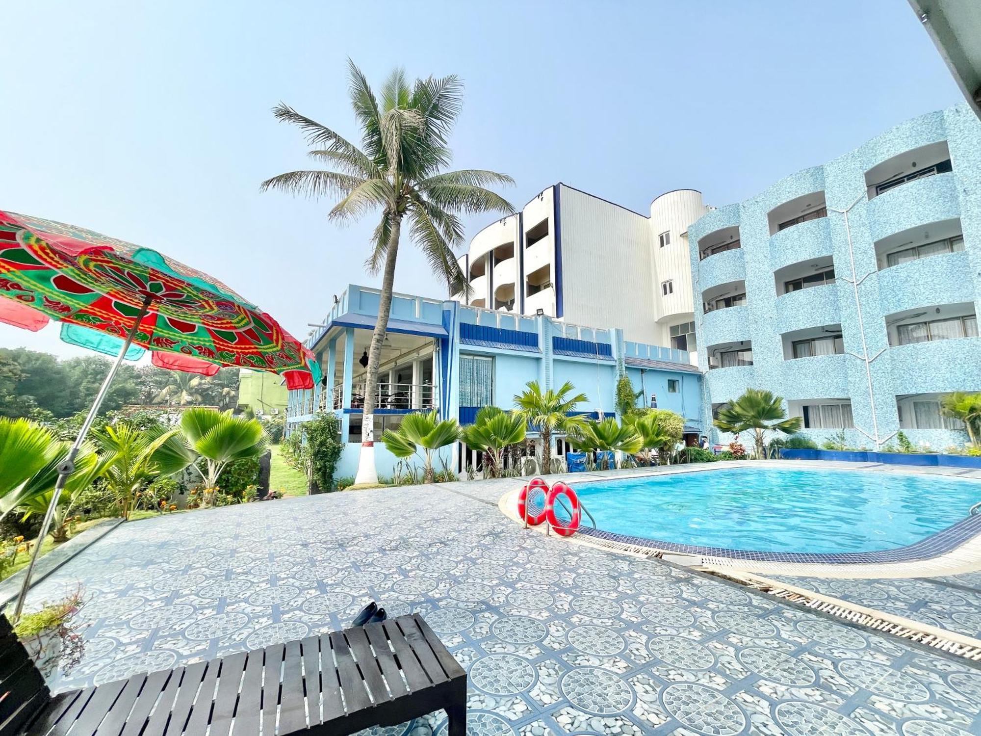 Hotel V-I Near Sea , Puri Private-Park -Gym-Spa Fully-Airconditioned-Hotel Lift-And-Parking-Facilities Breakfast-Included 외부 사진