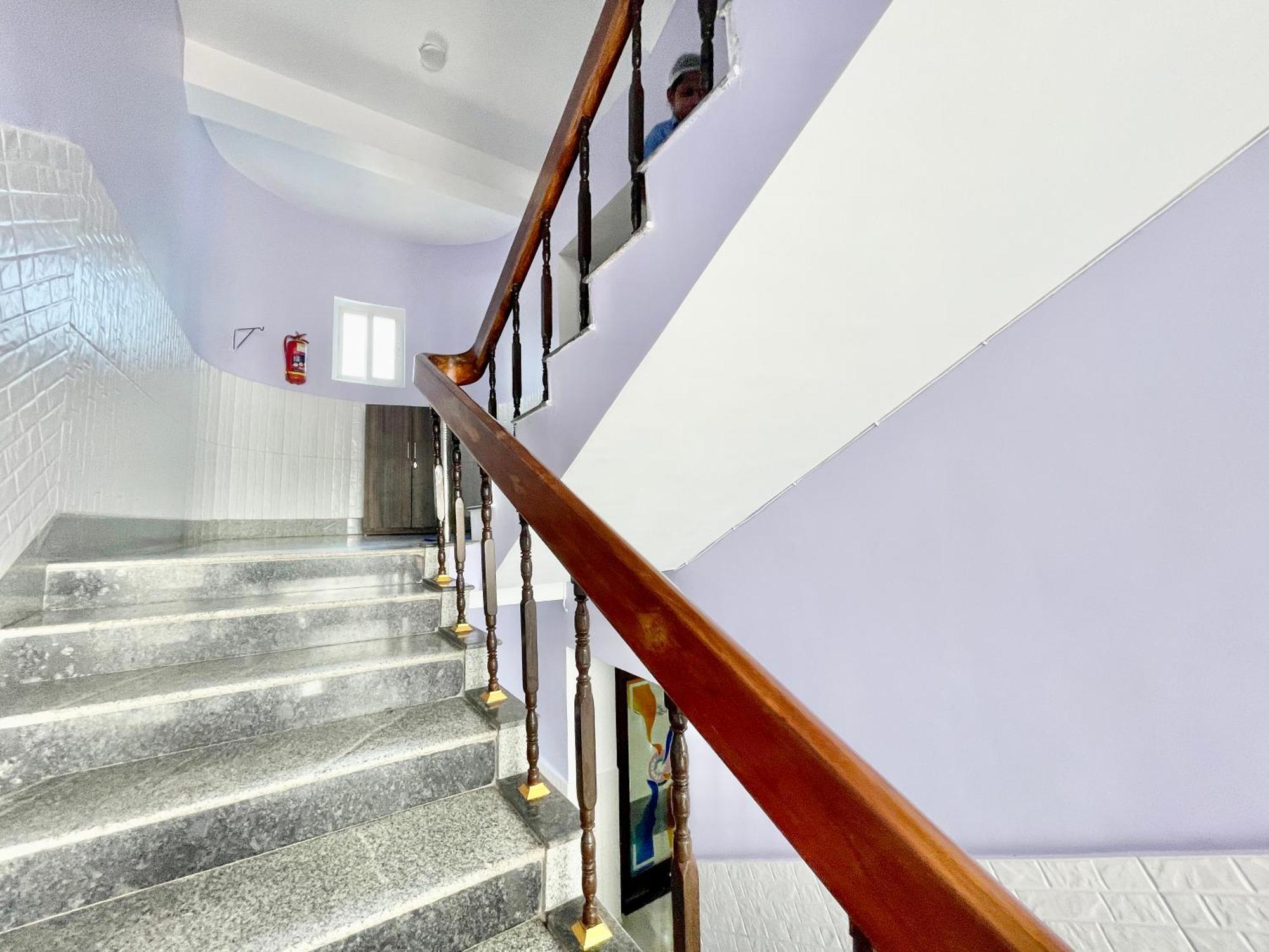 Hotel V-I Near Sea , Puri Private-Park -Gym-Spa Fully-Airconditioned-Hotel Lift-And-Parking-Facilities Breakfast-Included 외부 사진