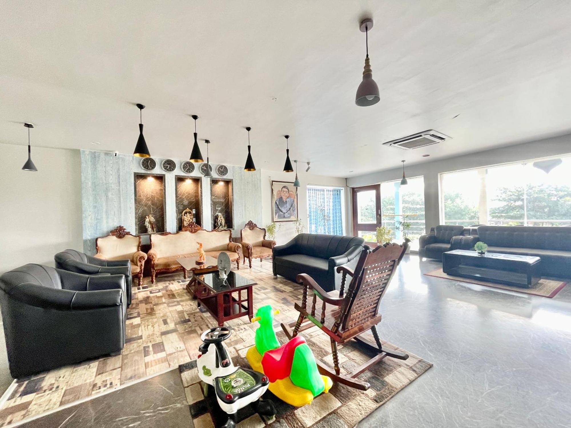 Hotel V-I Near Sea , Puri Private-Park -Gym-Spa Fully-Airconditioned-Hotel Lift-And-Parking-Facilities Breakfast-Included 외부 사진