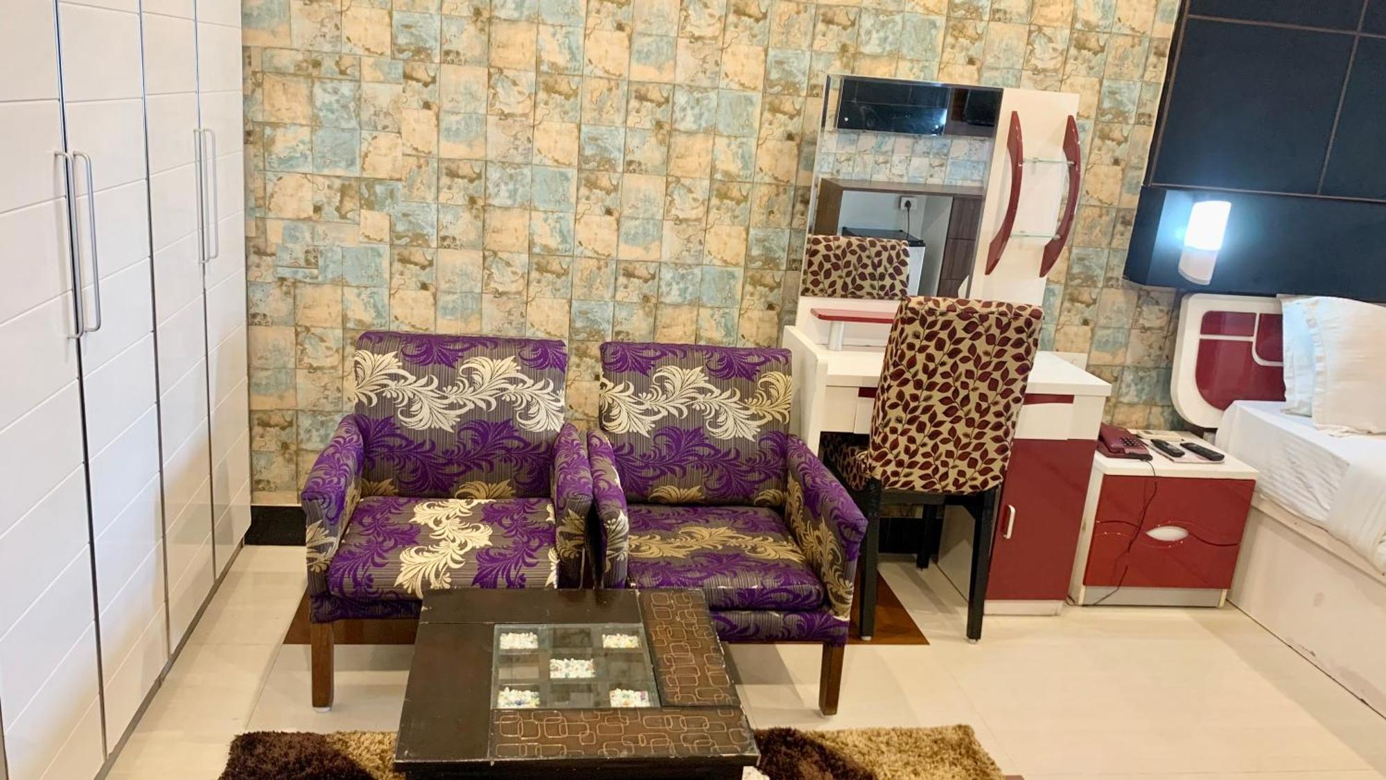 Hotel V-I Near Sea , Puri Private-Park -Gym-Spa Fully-Airconditioned-Hotel Lift-And-Parking-Facilities Breakfast-Included 외부 사진